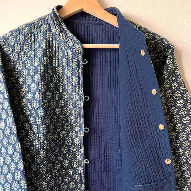 kimono 3/4 reversible con estampado flores azul